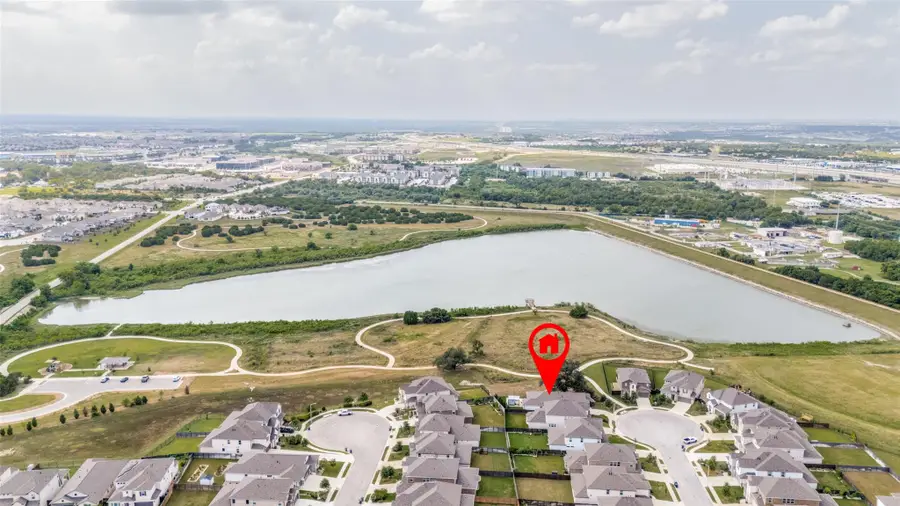 409 Gridiron Cv, Leander, TX 78641 - #2