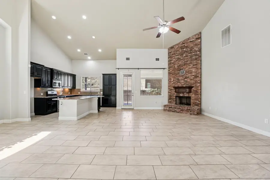 2421 Bowen St, Leander, TX 78641 - #3