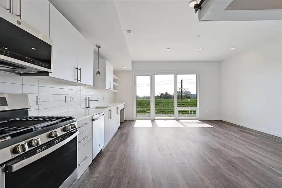 4004 Banister Ln #303, Austin, TX 78704 - #2