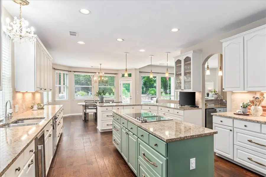 58 Cottondale Rd, The Hills, TX 78738 - #3