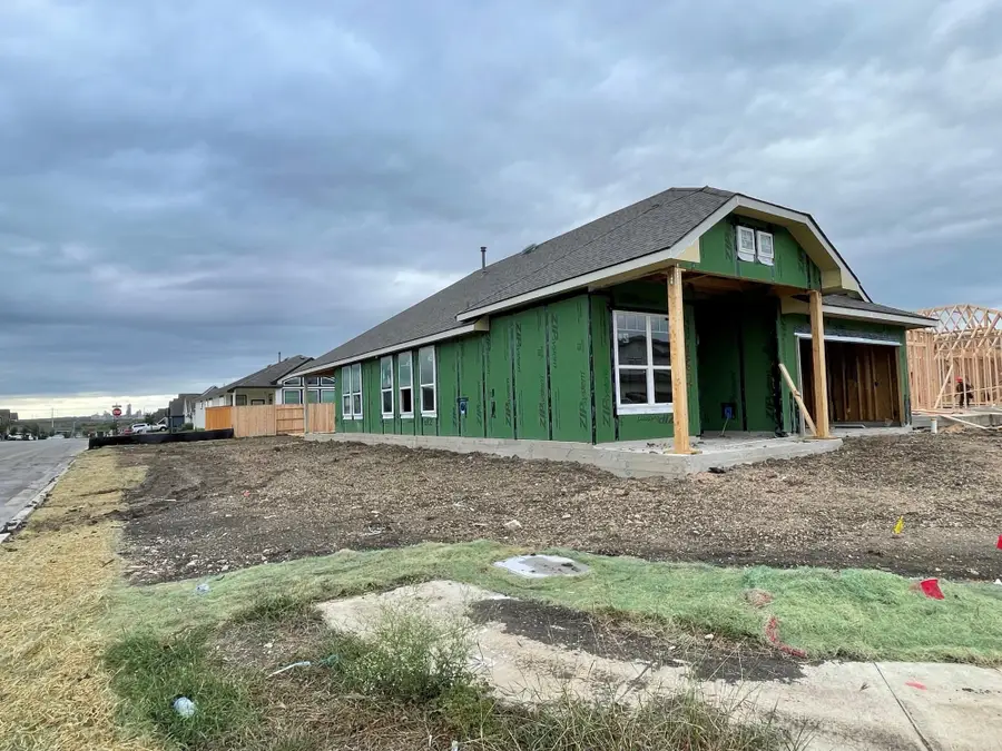 162 Paul Pena Dr, San Marcos, TX 78666 - Image #2