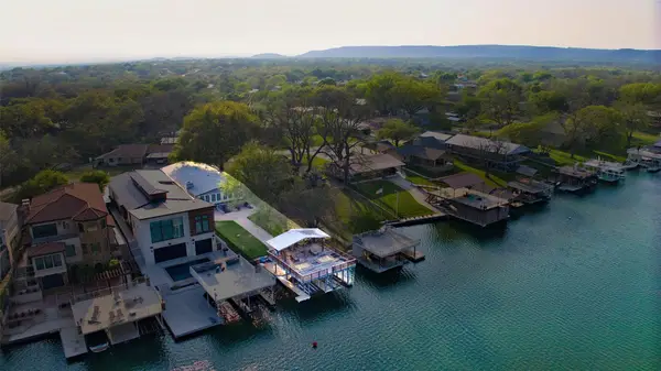 108 Riverside Dr, Kingsland, TX 78639