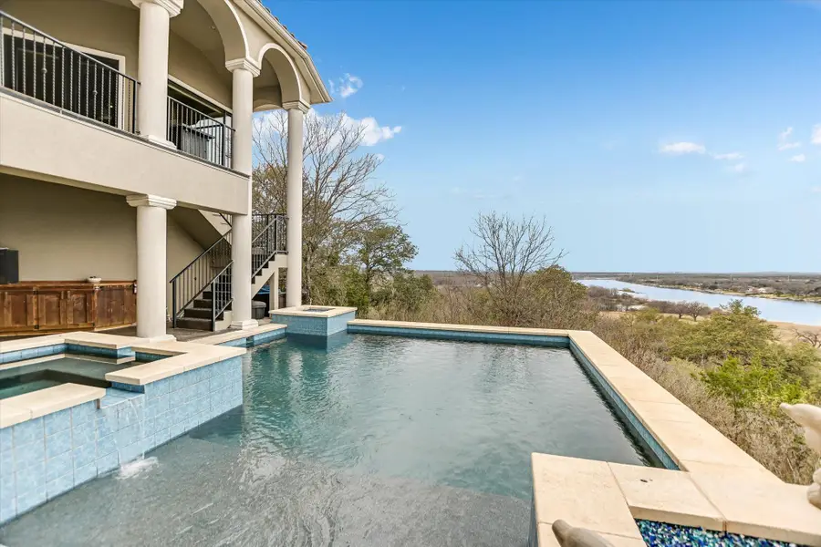 301 Circle Dr, Horseshoe Bay, TX 78657 - Image #3