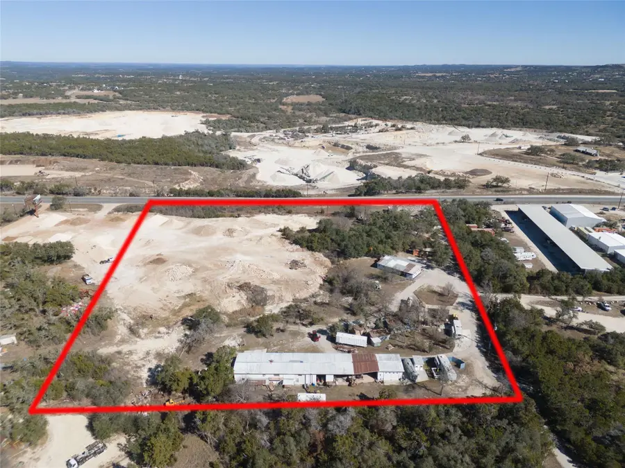 196 Southern Dr, Johnson City, TX 78636 - #2