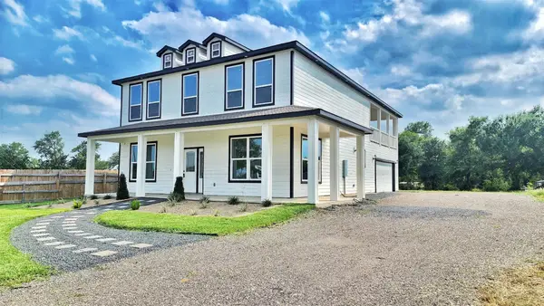 106 Margarita Dr, Dale, TX 78616