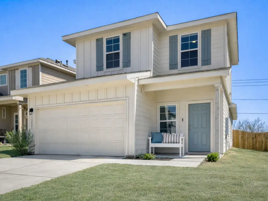 12421 Silversmith Ln, Mustang Ridge, TX 78610 - #2