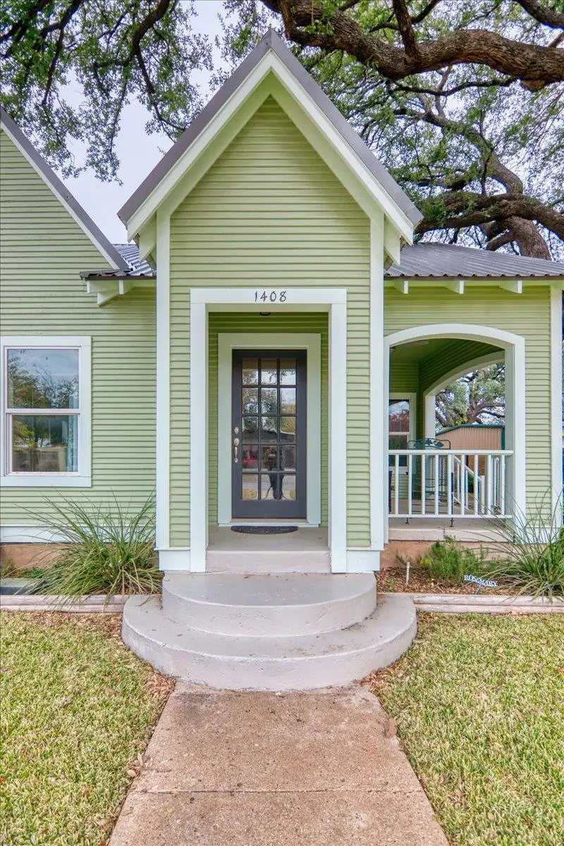 1408 W Dry St, San Saba, TX 76877 - Image #1