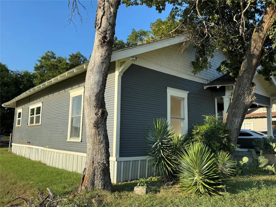 204 W Westhill Dr W #204, Cleburne, TX 76033 - #2