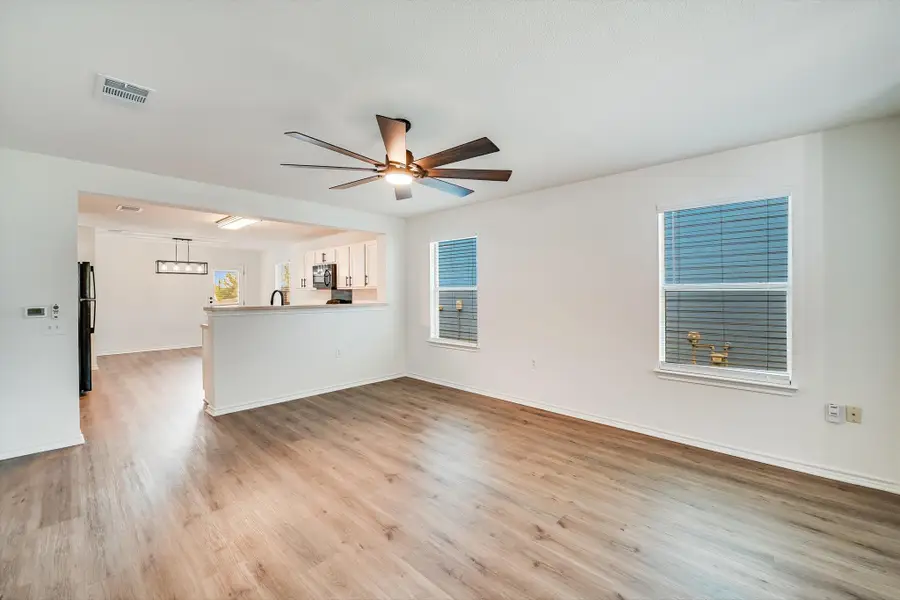 3409 Sand Dunes Ave, Austin, TX 78744 - #2