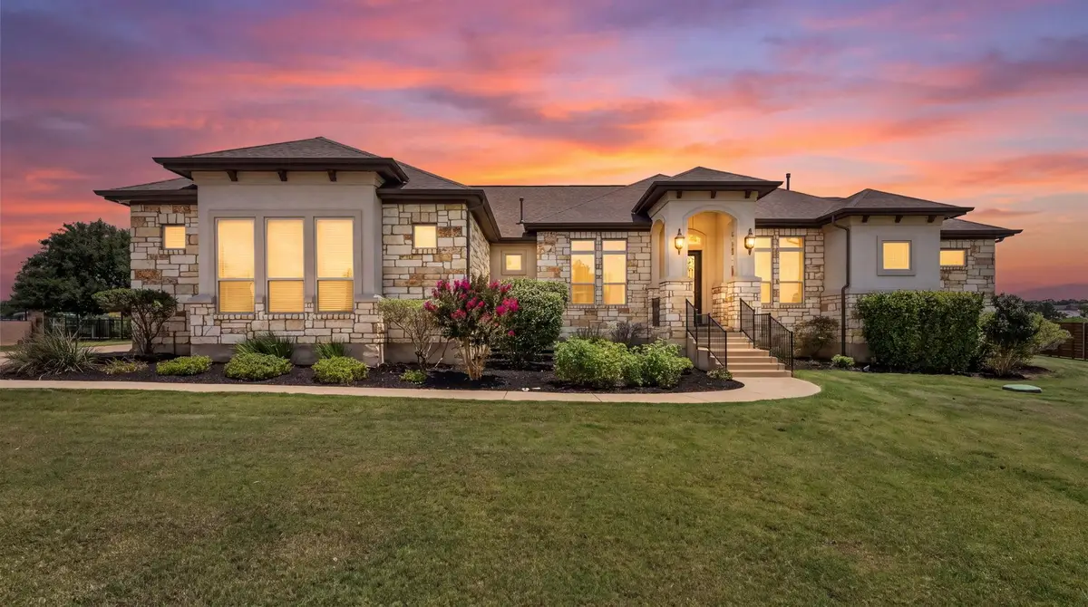 105 Coopers Hill Rd, Georgetown, TX 78633 - #1