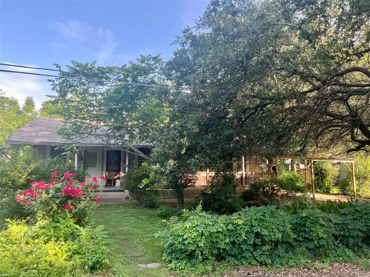 310 Smith Ln, San Marcos, TX 78666 - Image #1