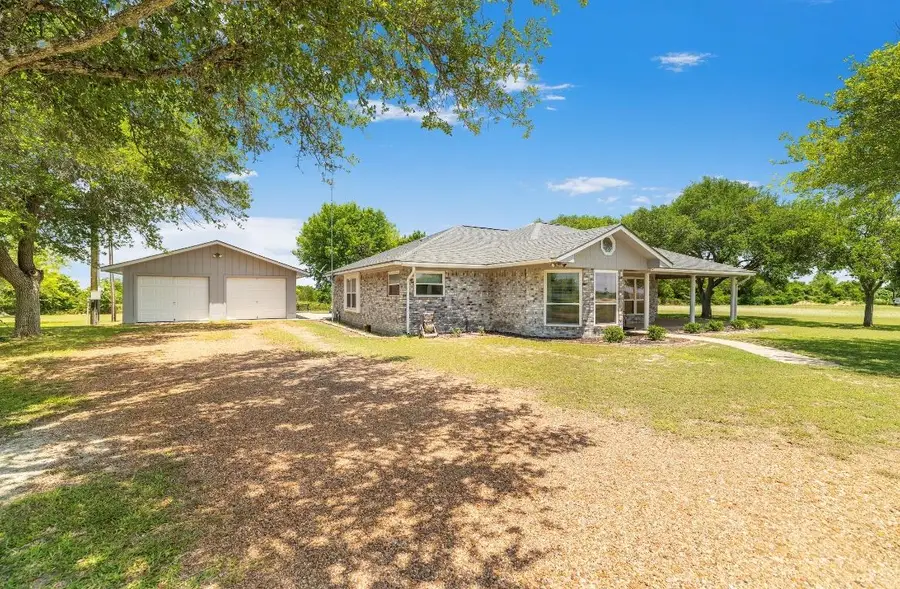 2460 State Highway 95 Highway N, Moulton, TX 77975 - #3