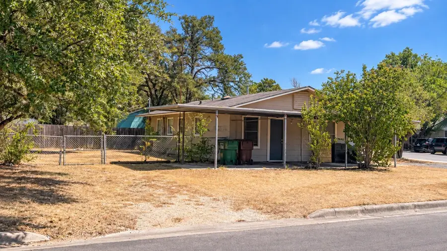 1506 Circle Dr, Round Rock, TX 78664 - #3