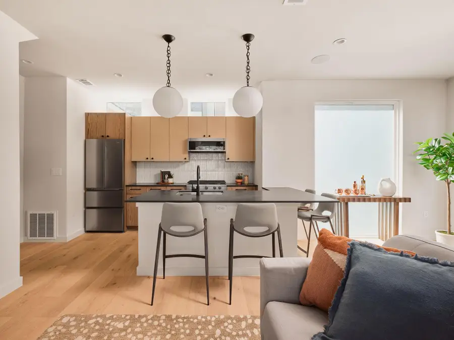 1404 Garden St #2A, Austin, TX 78702 - #2