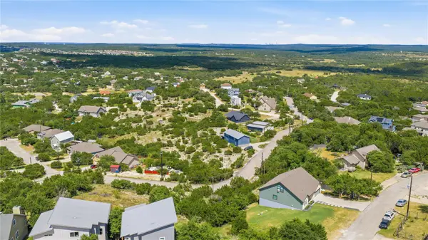 10704 Lake Park Dr, Dripping Springs, TX 78620