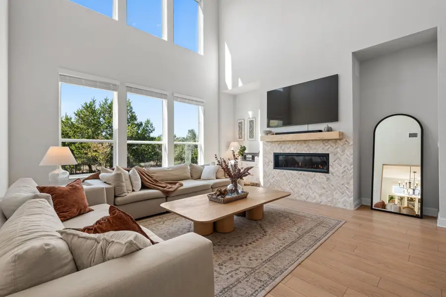 198 Crescent Moon Ct, Dripping Springs, TX 78620 - Image #3