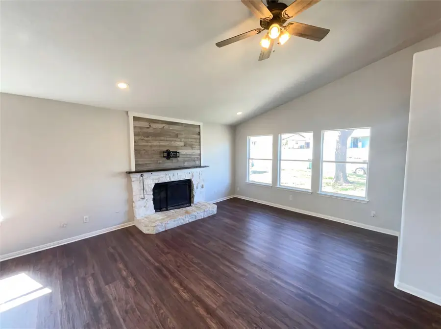 1516 Gatlinburg Dr, Pflugerville, TX 78660 - #3