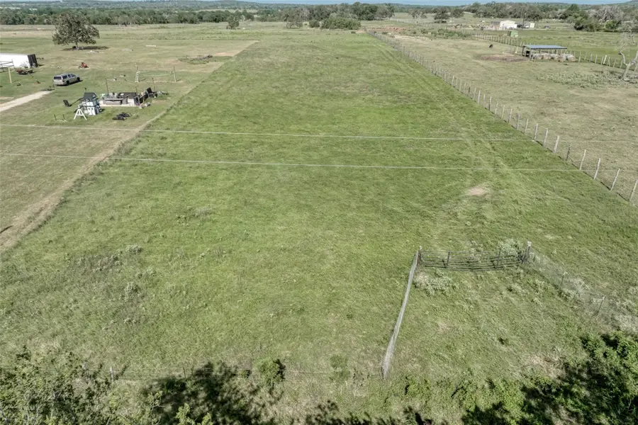 5309 Tenney Creek Rd, Luling, TX 78648 - #3