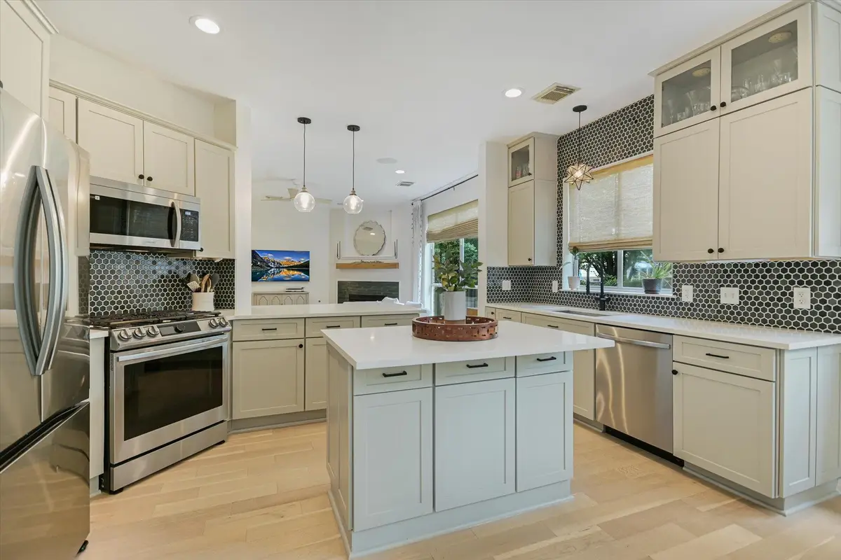 12506 Canyon Glen Dr, Austin, TX 78732 - #1