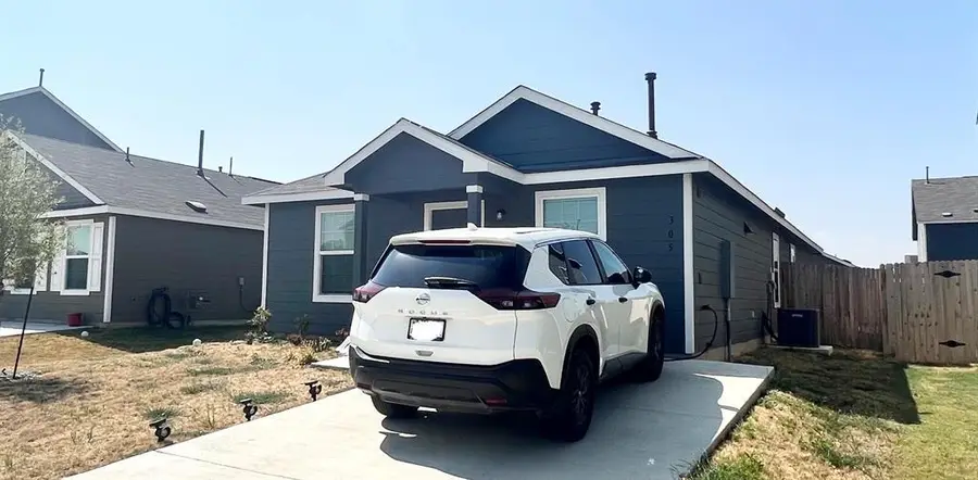 305 Mica Trl, Maxwell, TX 78656 - #2