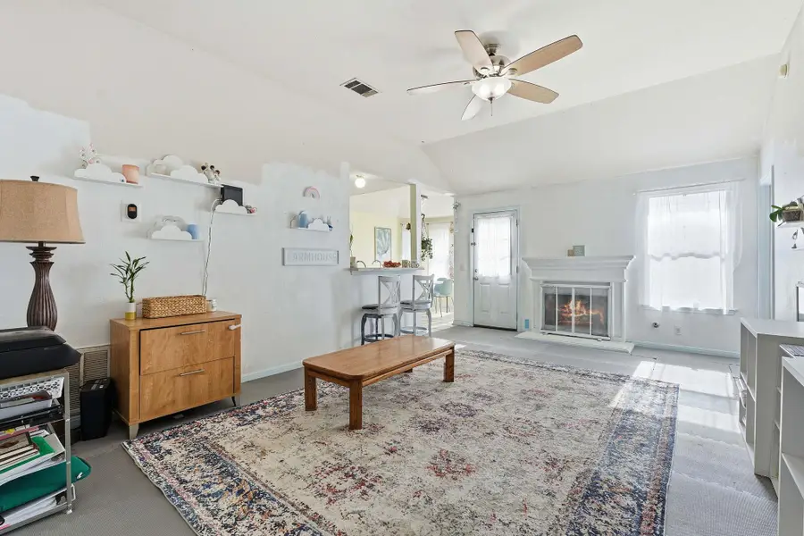 604 Camino Alto Dr, Leander, TX 78641 - Image #2