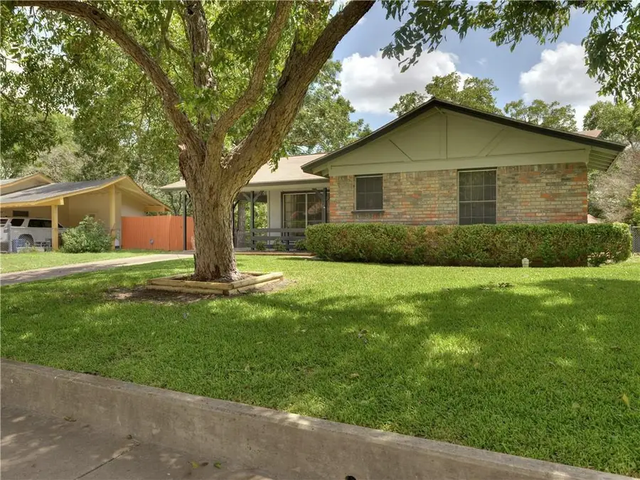 8511 Burrell Dr, Austin, TX 78757 - #2