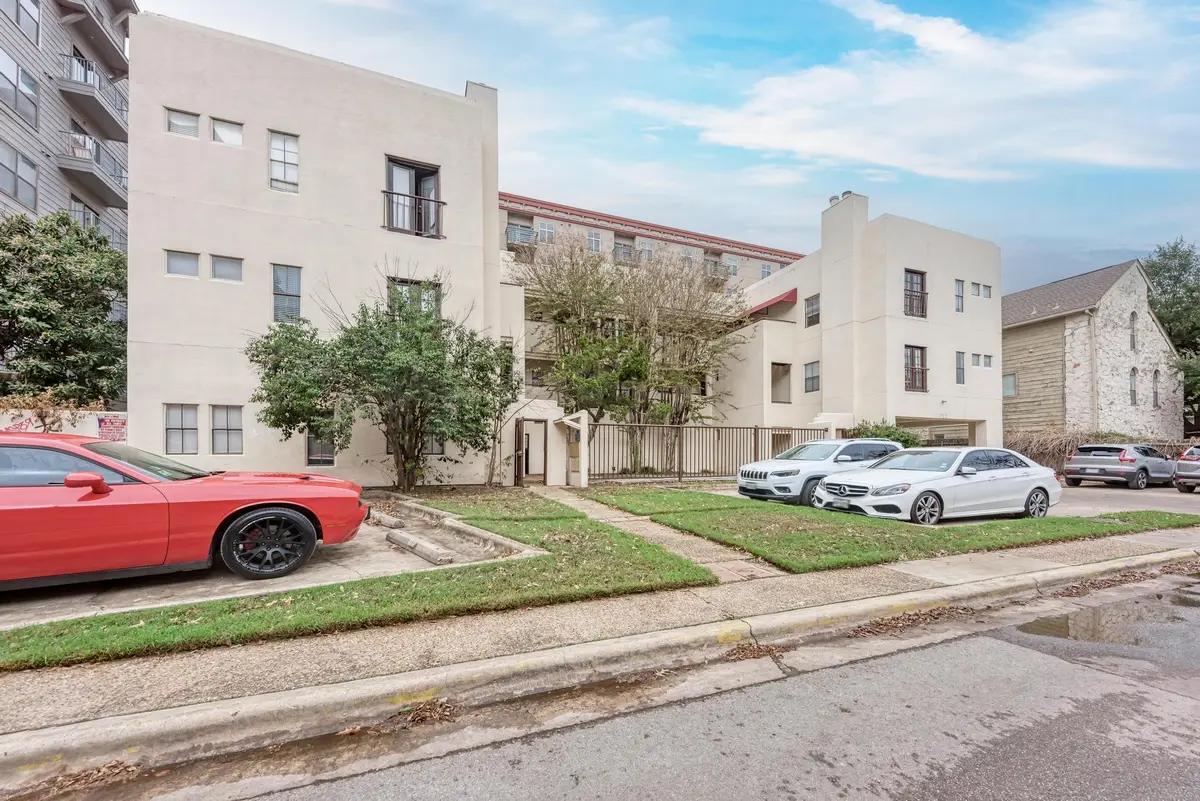 712 Graham Pl #101, Austin, TX 78705 - Image #1