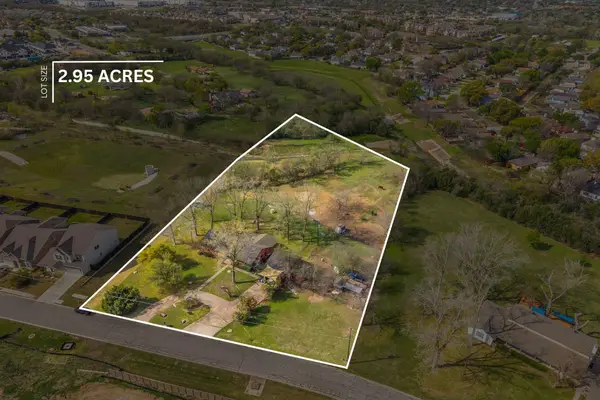 902 Ray Berglund Blvd, Round Rock, TX 78664