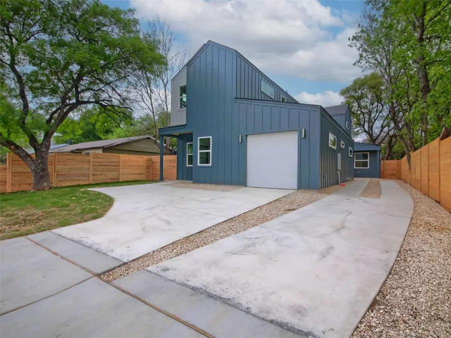 6111 Carnation Ter #1, Austin, TX 78741 - Image #3