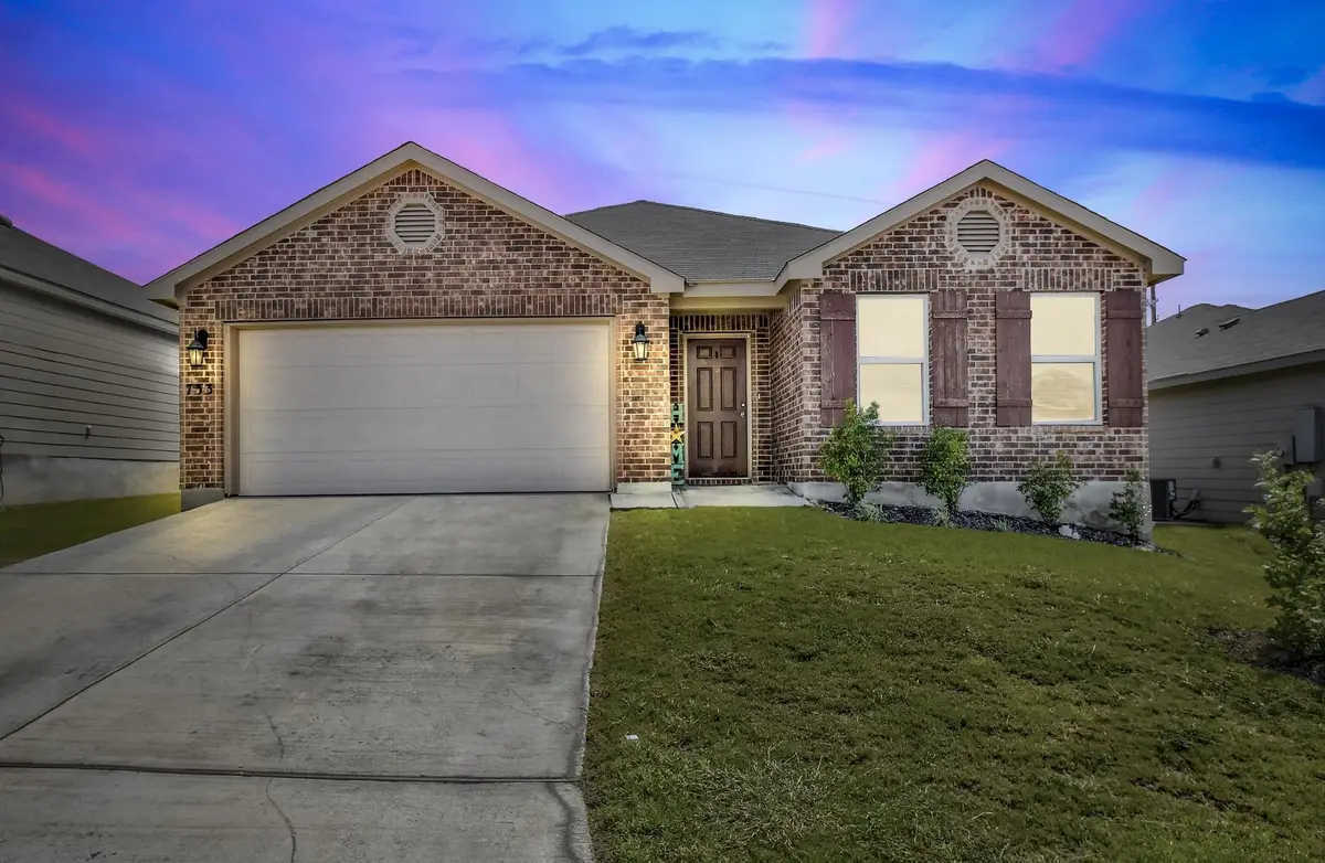 733 Peak Pl, Seguin, TX 78155 - #1