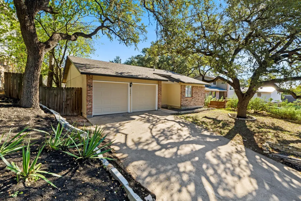 6601 Sunstrip Dr, Austin, TX 78745 - Image #1