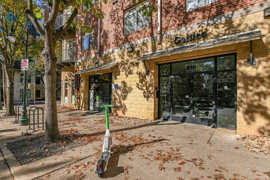 910 W 25th St #607, Austin, TX 78705 - Image #3