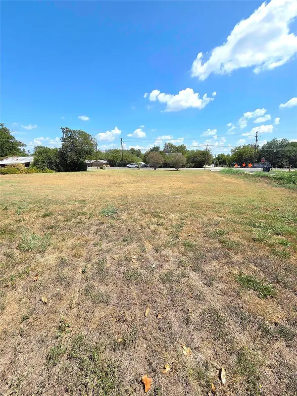 403 S Burleson St, Kyle, TX 78640