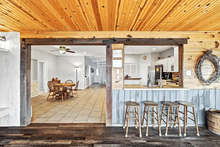 127 Klbj Rd, Smithville, TX 78957 - #3