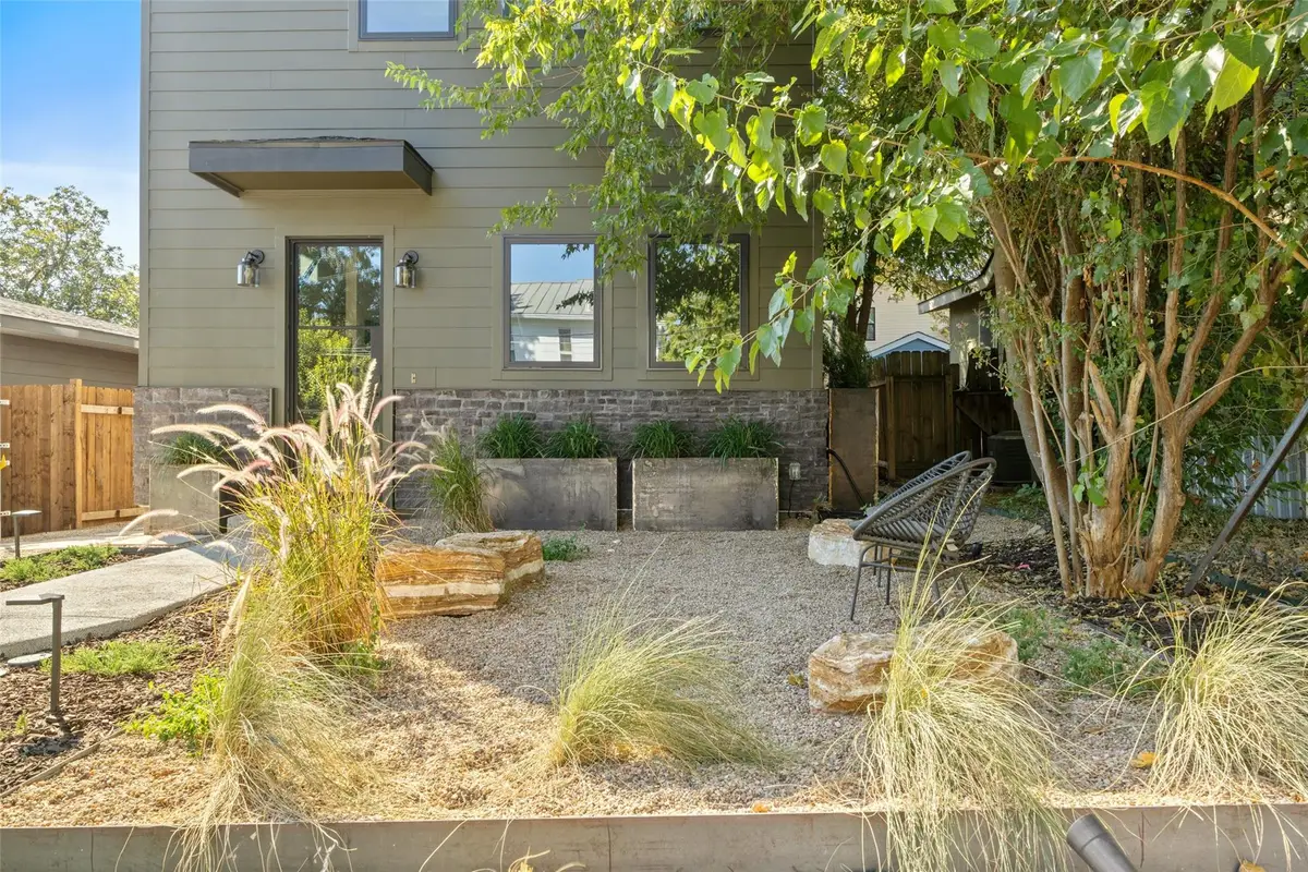 2305 E 21st St, Austin, TX 78722 - #1