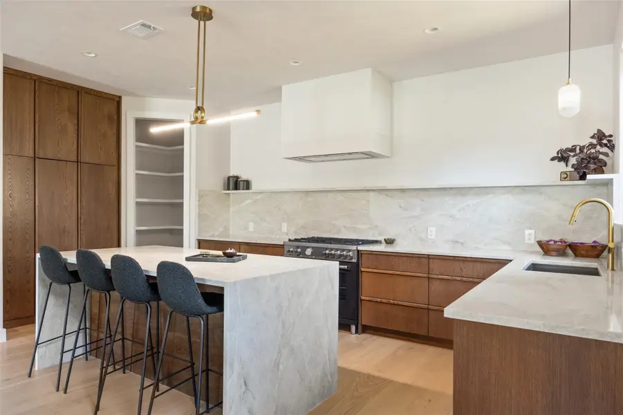 2305 E 21st St, Austin, TX 78722 - #3