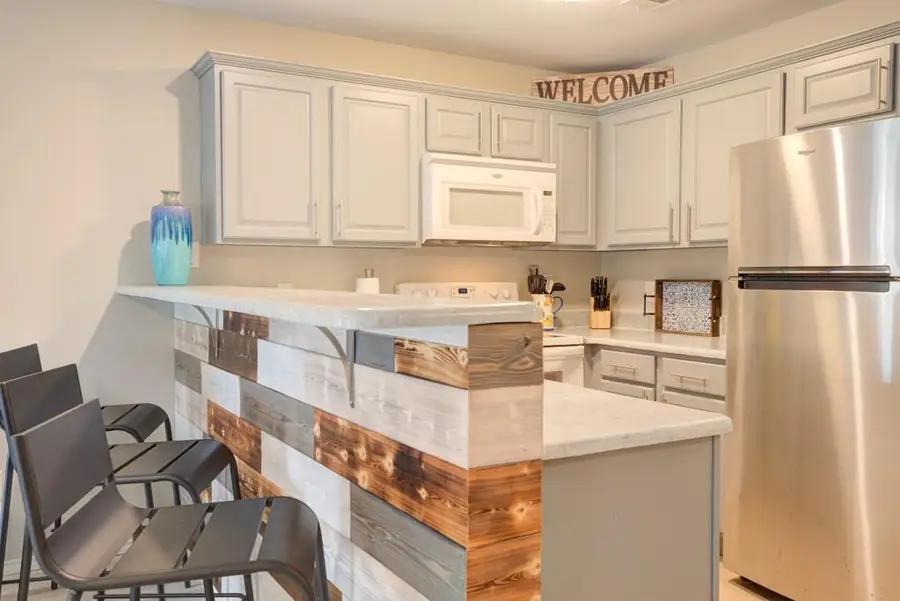 730 E Mather St #J202, New Braunfels, TX 78130 - #2