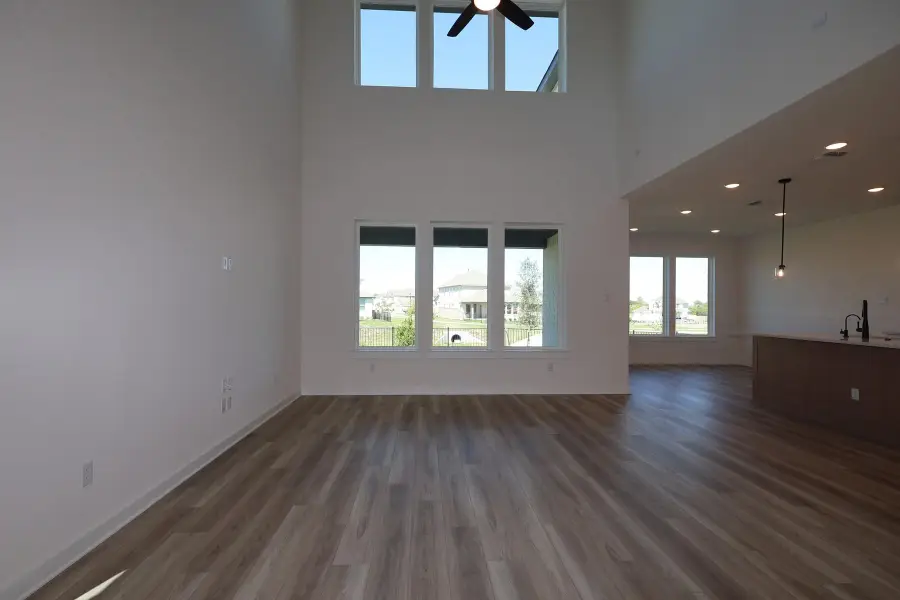 541 Bloomington Loop, Hutto, TX 78634 - #3