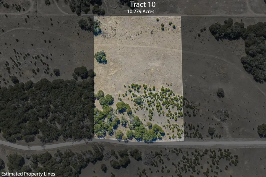 10 Bluestem Ln, Lampasas, TX 76550 - Image #2