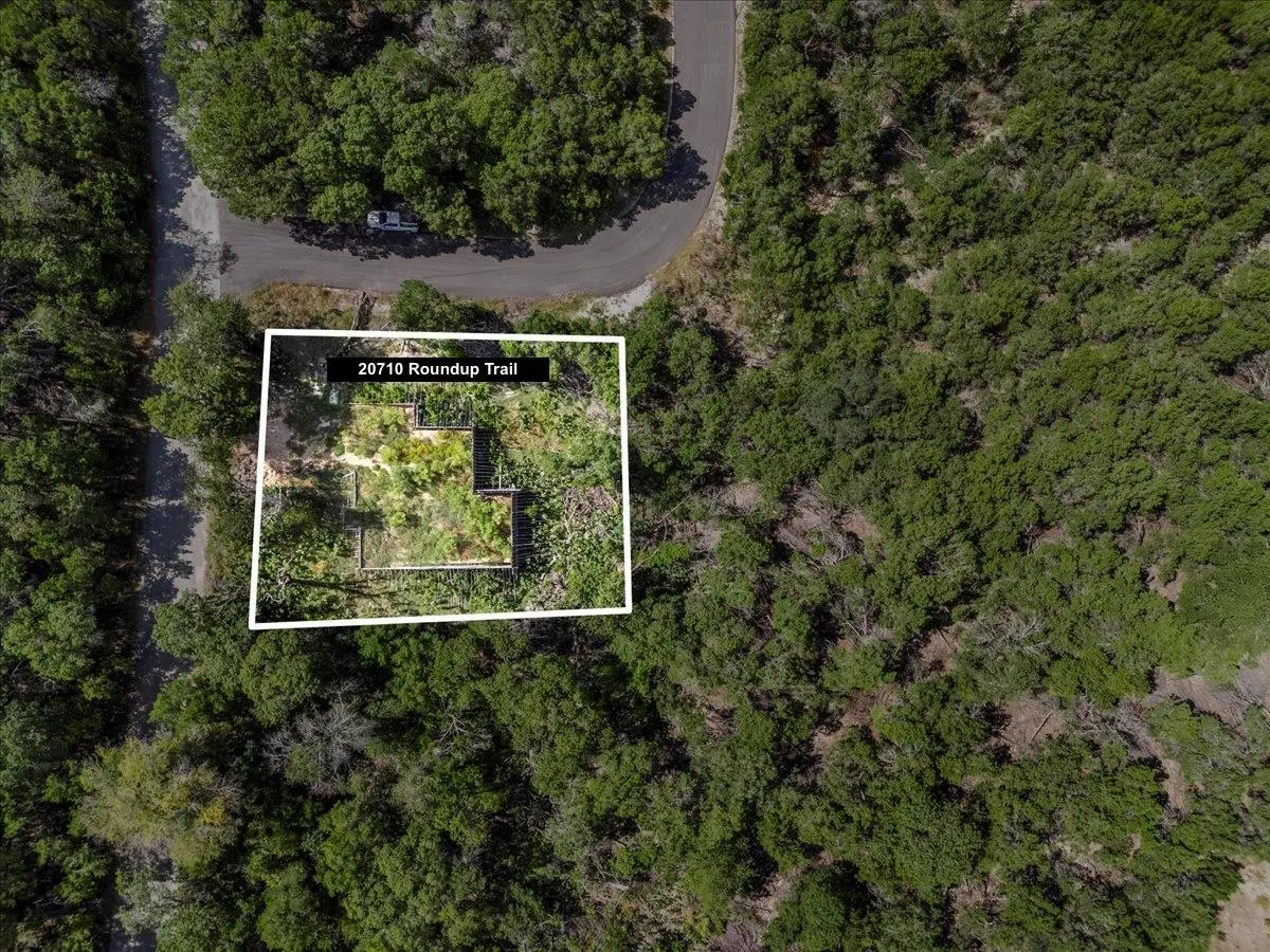 20710 Roundup Trl, Lago Vista, TX 78645 - Image #1