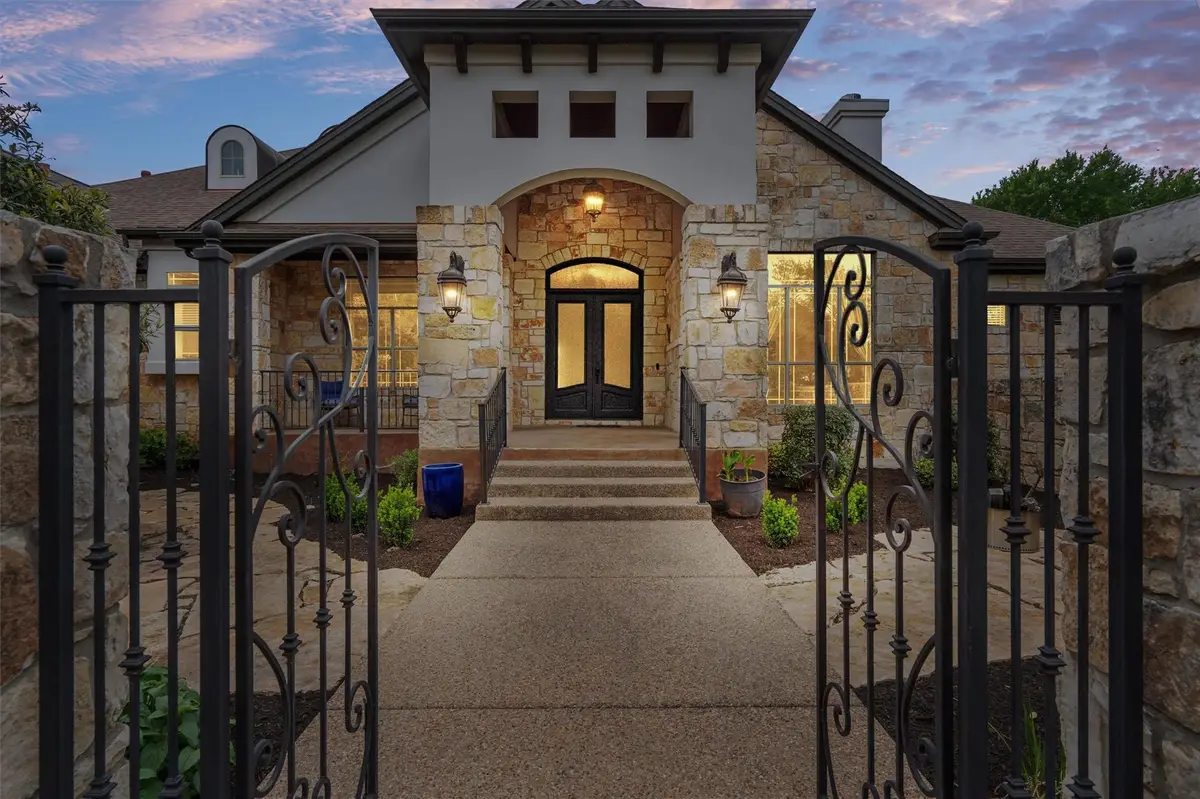 401 River Chase Blvd, Georgetown, TX 78628 - #1