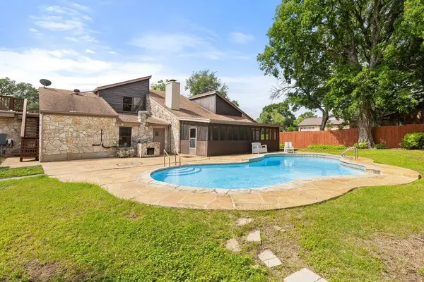 1005 Fawn Dr, Schertz, TX 78154