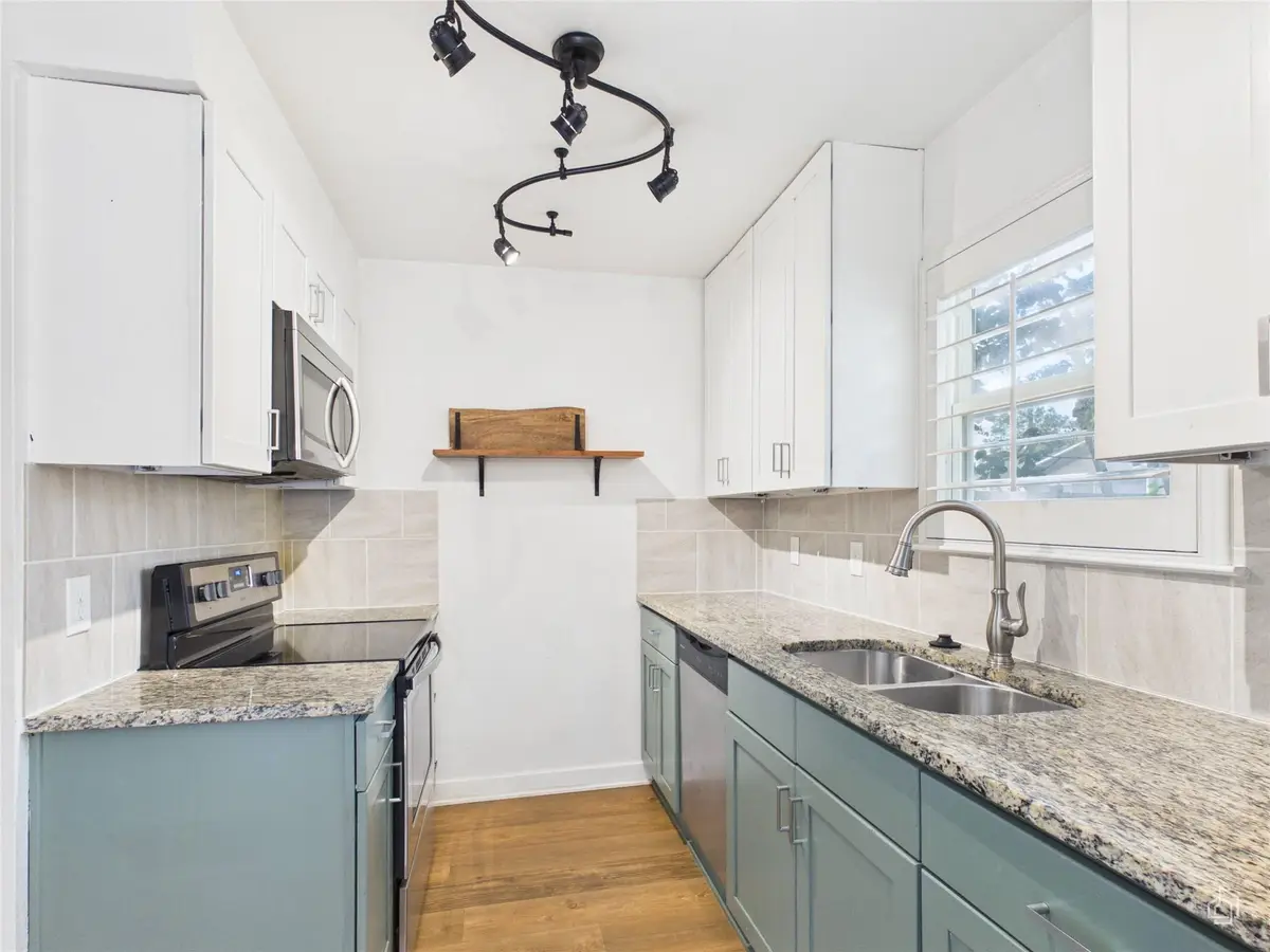 6211 Manor Rd #107, Austin, TX 78723 - #1