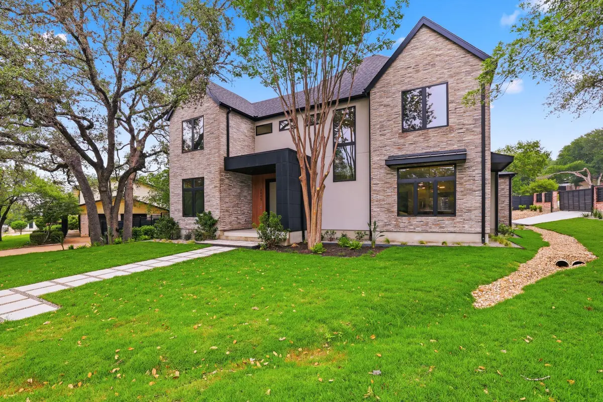 2605 Forest Bend Dr, Austin, TX 78704 - #1