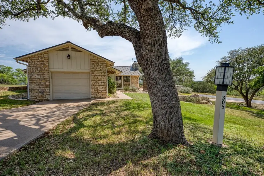 305 Onyx Dr, Horseshoe Bay, TX 78657 - #3