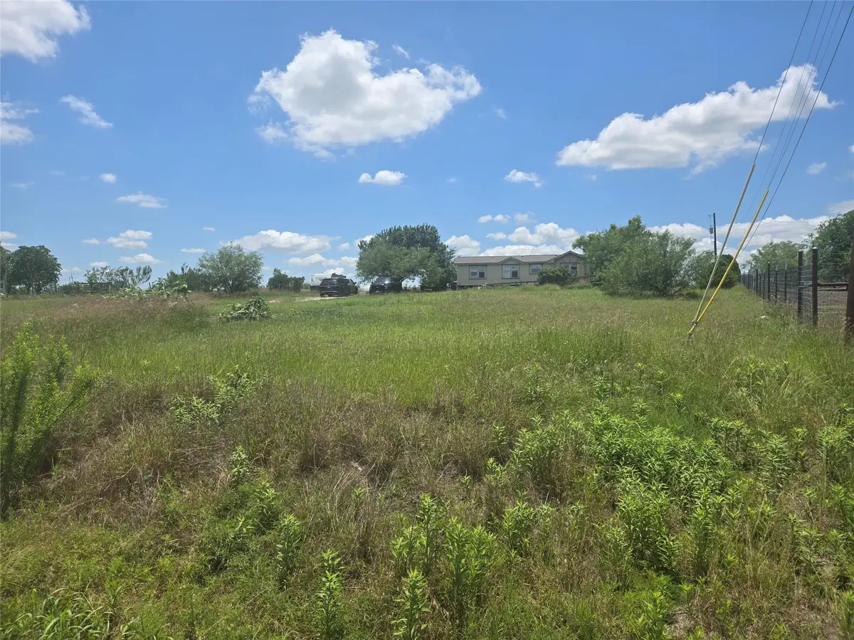 150 Longhorn Loop, Niederwald, TX 78640 - #1