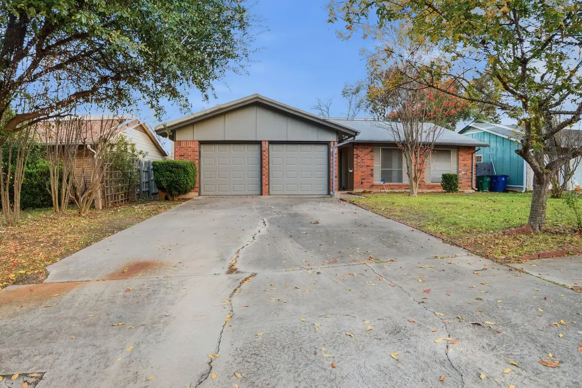 7903 Woodcroft Dr, Austin, TX 78749 - Image #1