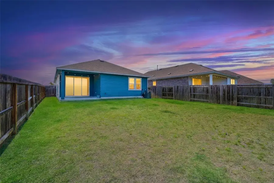 104 Ladolia Ln, San Marcos, TX 78666 - #2