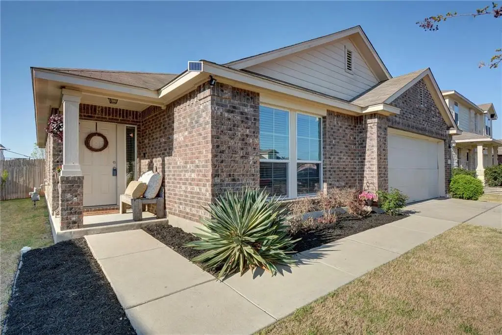 302 Pack Horse Dr, Bastrop, TX 78602 - #1