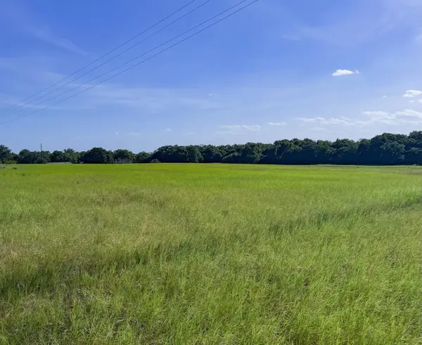 0001 Old Mcmahan Rd, Lockhart, TX 78644